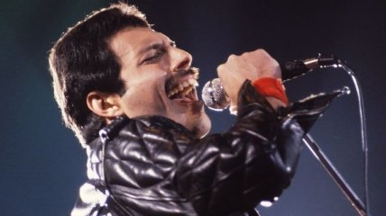 Группа "Queen" опубликовала неизвестную версию песни "We Will Rock You"