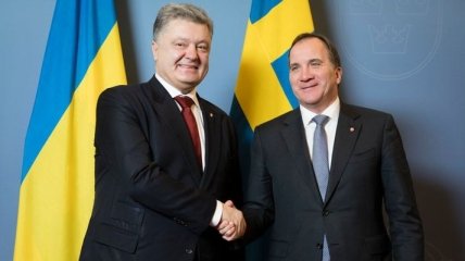 Порошенко провел "плодотворные" переговоры с премьером Швеции