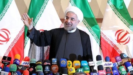 Иранский духовный лидер утвердил Хасана Роухани на посту президента 