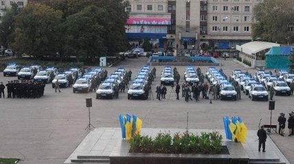 Полиция в Луганской и Донецкой областях получила автомобили Renault Duster