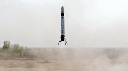 В Китае запустили первую многоразовую ракету