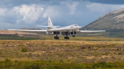 РФ перебросила к границе с США два стратегических бомбардировщика