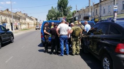 Полиция Одессы вызволяет заложницу (Фото)