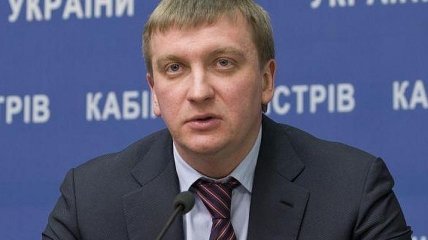 Петренко считает, что "разблокировать" НАПК должна Верховная Рада