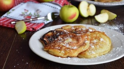 Домашний рецепт оладий с яблоками