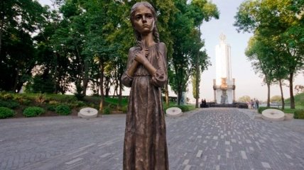 Мемориал Голодомора в Киеве
