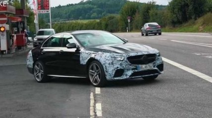 Обновленный Mercedes-AMG E63 замечен на Нюрбургринге (Видео)