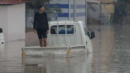 В Турции из-за дождей и оползней отменили занятия в школах 