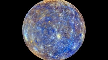 В кратере Меркурия обнаружены необычные голубые строения 