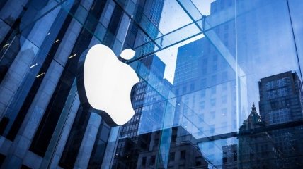 Apple подала в суд на собственного поставщика