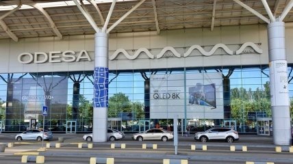 Ряд рейсов отменили: в аэропорту "Одесса" начали расследовать аварии самолетов  