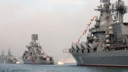 РФ отправила в оккупированный Крым свои военные корабли