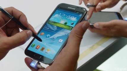 Samsung перейдет на дисплеи HD AMOLED