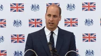 СМИ: Принц Уильям призывает брата вернуться в Лондон