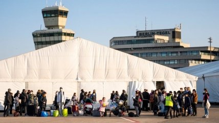 Украинцы в Германии в приемном пункте для беженцев