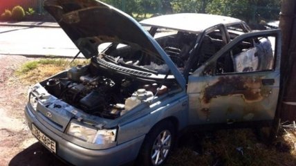 ДТП: автомобиль самовоспламенился и врезался в столб