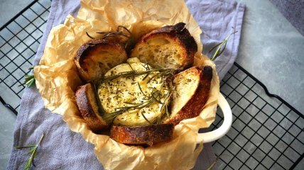 Камамбер в духовке (видео)