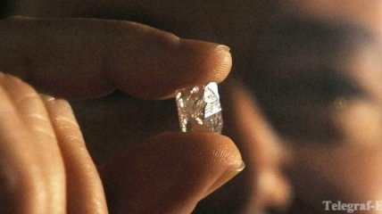 Новая модификация углерода способна поцарапать алмаз