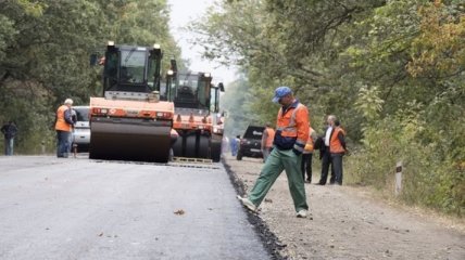 Омелян пригласил британцев участвовать в реконструкции украинских дорог