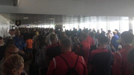 Аэропорт Манчестера эвакуируют из-за угрозы теракта