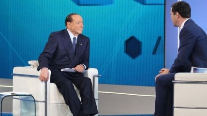 Берлускони в 82 года перенес операцию на кишечнике 
