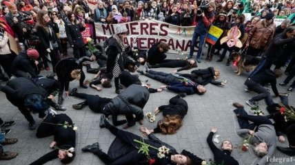 Тысячи людей в Бельгии вышли на протесты против семейного насилия
