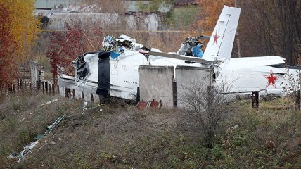 Самолет L-410 после падения в Татарстане