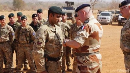 Франция проводит в Мали операцию "Бархан" 