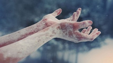 Как спасти кожу рук от сильных морозов
