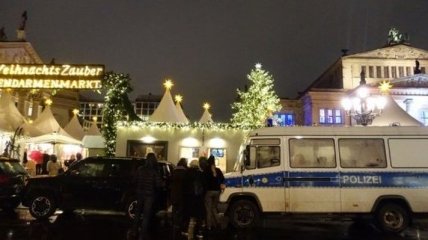 В Берлине открылись рождественские рынки на фоне угрозы терактов