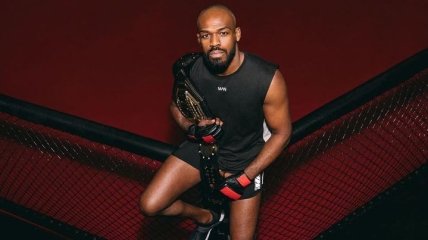 Джон Джонс объявил о приостановке карьеры в UFC 