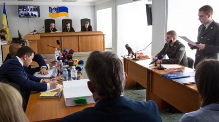 Суд по делу о госизмене Януковича: проходит допрос вице-адмирала Гайдука