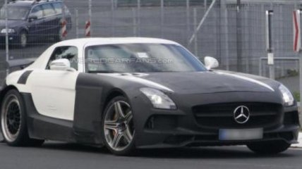 Шпионское видео Mercedes-Benz SLS AMG Black Series (Фото, сВидео)