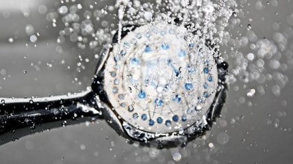 Медики подсказали, как часто принимать душ без вреда для здоровья