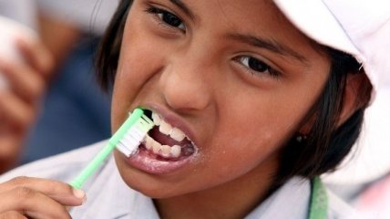 Чистка зубов спасет от пневмонии