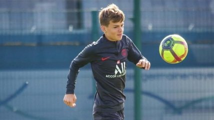 Манчестер Сити нацелился на 17-летнего полузащитника ПСЖ 