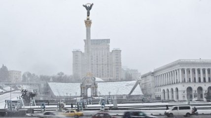 Сильные снегопады в Киеве:  въезд транспорта ограничен