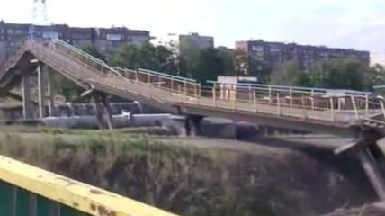 В Горловке террористы взорвали пешеходный мост в жилом массиве