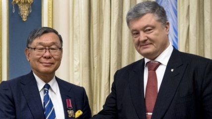 Президент Украины наградил посла Японии орденом