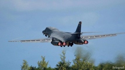 Самолет ВВС США пролетел вдоль демилитаризованной линии на Корейском полуострове