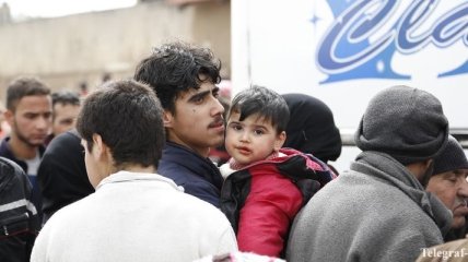 Вблизи Алеппо из-за остановки эвакуации застряли тысячи сирийцев
