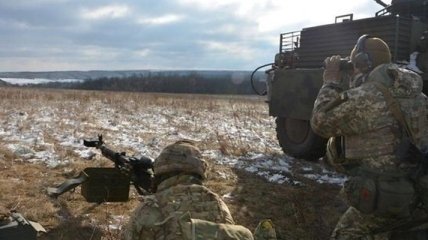 Бойовики на Донбасі обстріляли захисників поблизу Зайцевого