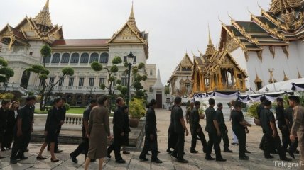 В Таиланде прощаются с королем Пумипоном Адульядету