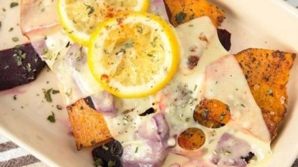 Рецепт дня: вкусный салат со свеклой, тыквой и сыром 