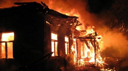 У Пакистані сім чоловік згоріли заживо