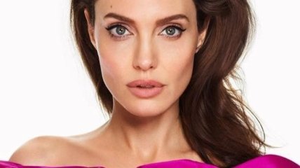 У Анджелины Джоли могут отобрать опеку над детьми из-за конфликта с Брэдом Питтом