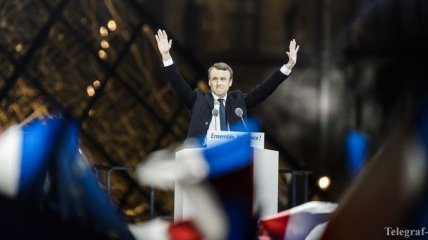 Макрона официально провозгласили президентом Франции