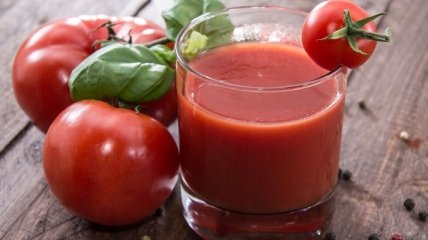 Медики рассказали, как томатный сок может повлиять на давление