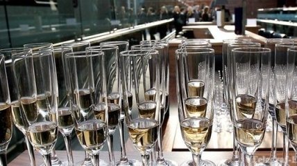 РФ хочет ввести минимальные цены на шампанское