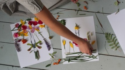Чем занять ребенка летом: аппликации и поделки из листьев и цветов